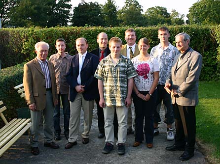 Gruppenbild mit Sigmund Jähn